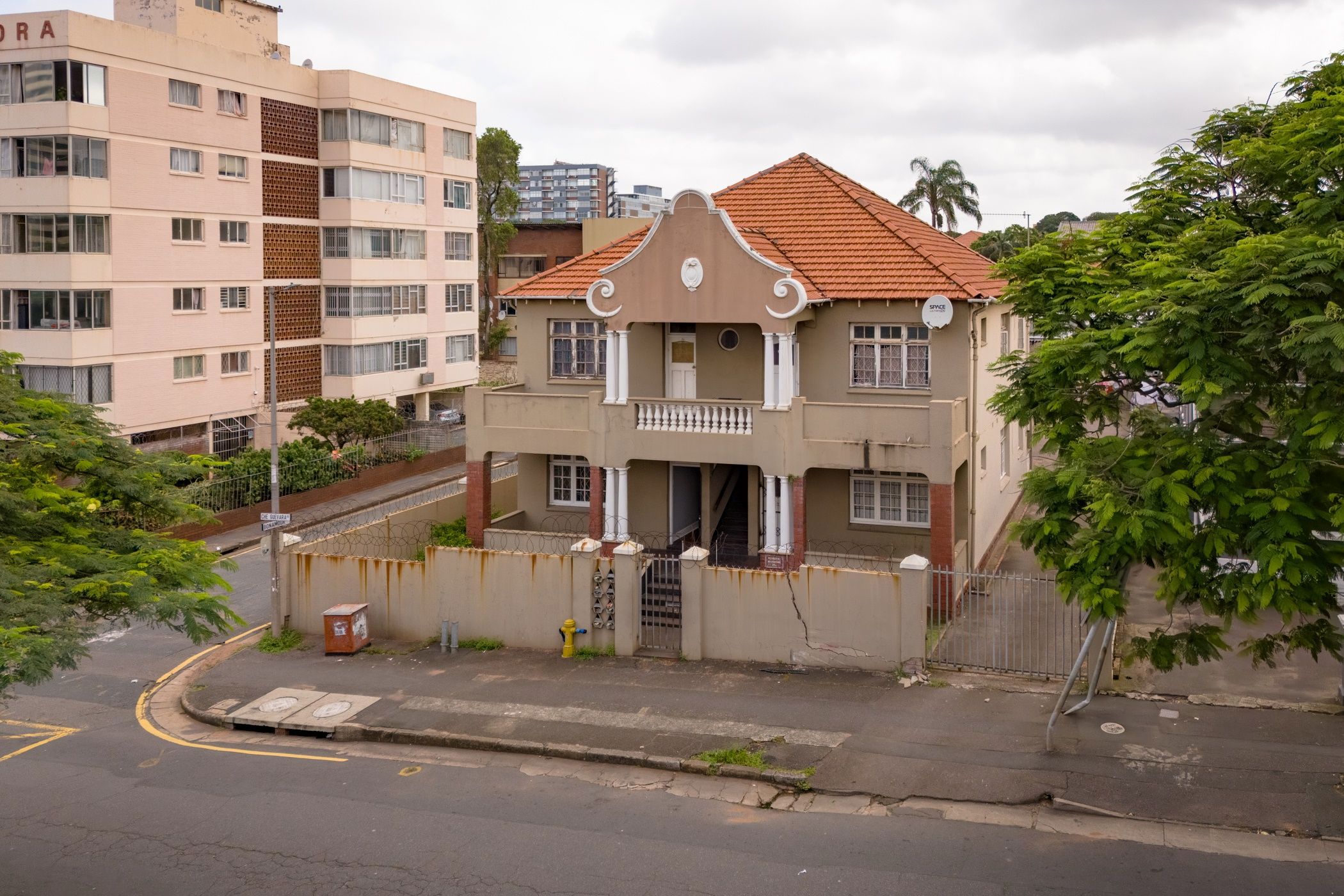 Apartment to rent in Glenwood, Durban - 1DA1699003