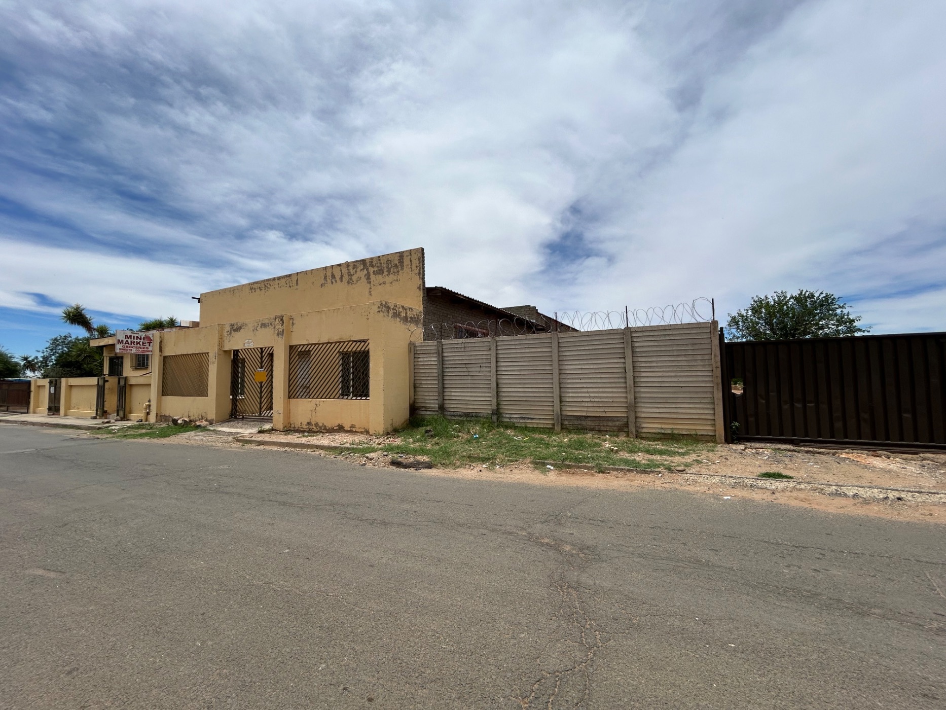 Commercial Building for sale in West End , Kimberley - 1KJ1685641