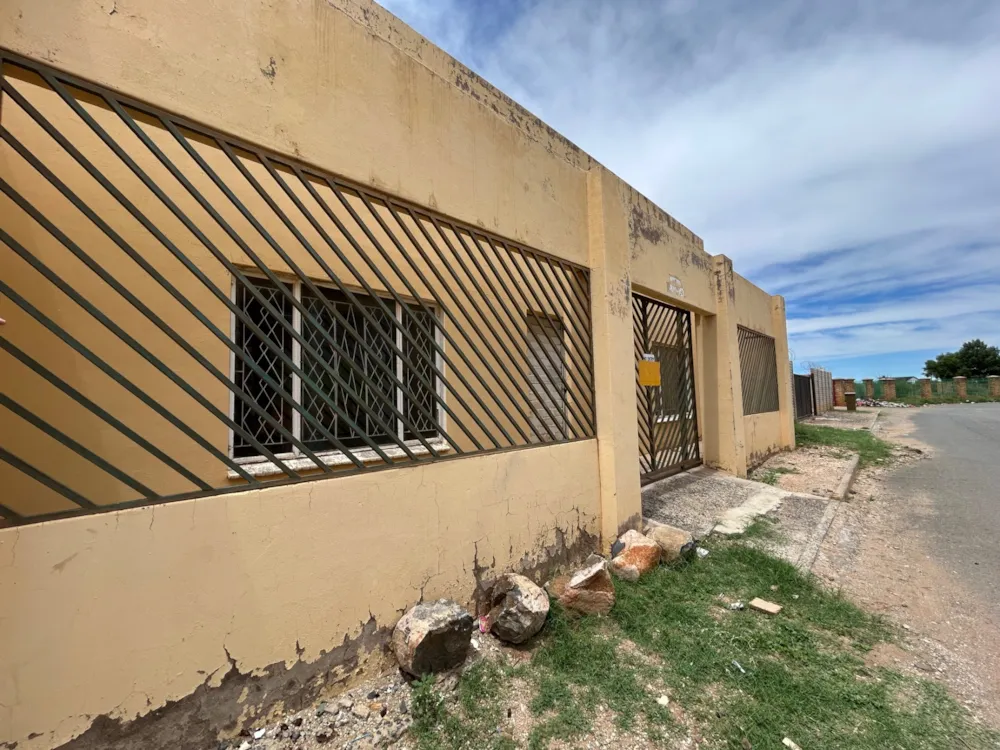 Commercial Building for sale in West End , Kimberley - 1KJ1685641