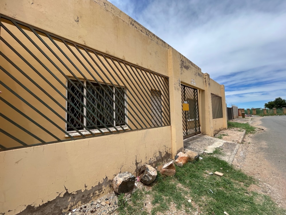 Commercial Building for sale in West End , Kimberley - 1KJ1685641