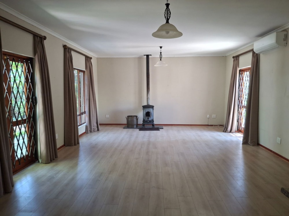 House sold in Graaff-Reinet - 1KK1685637 House sold in Graaff-Reinet - 1KK1685637