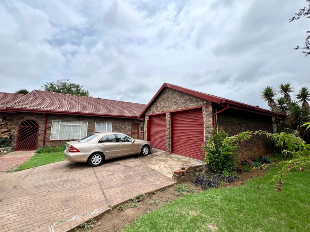 House for sale in Bester - PRN1685676