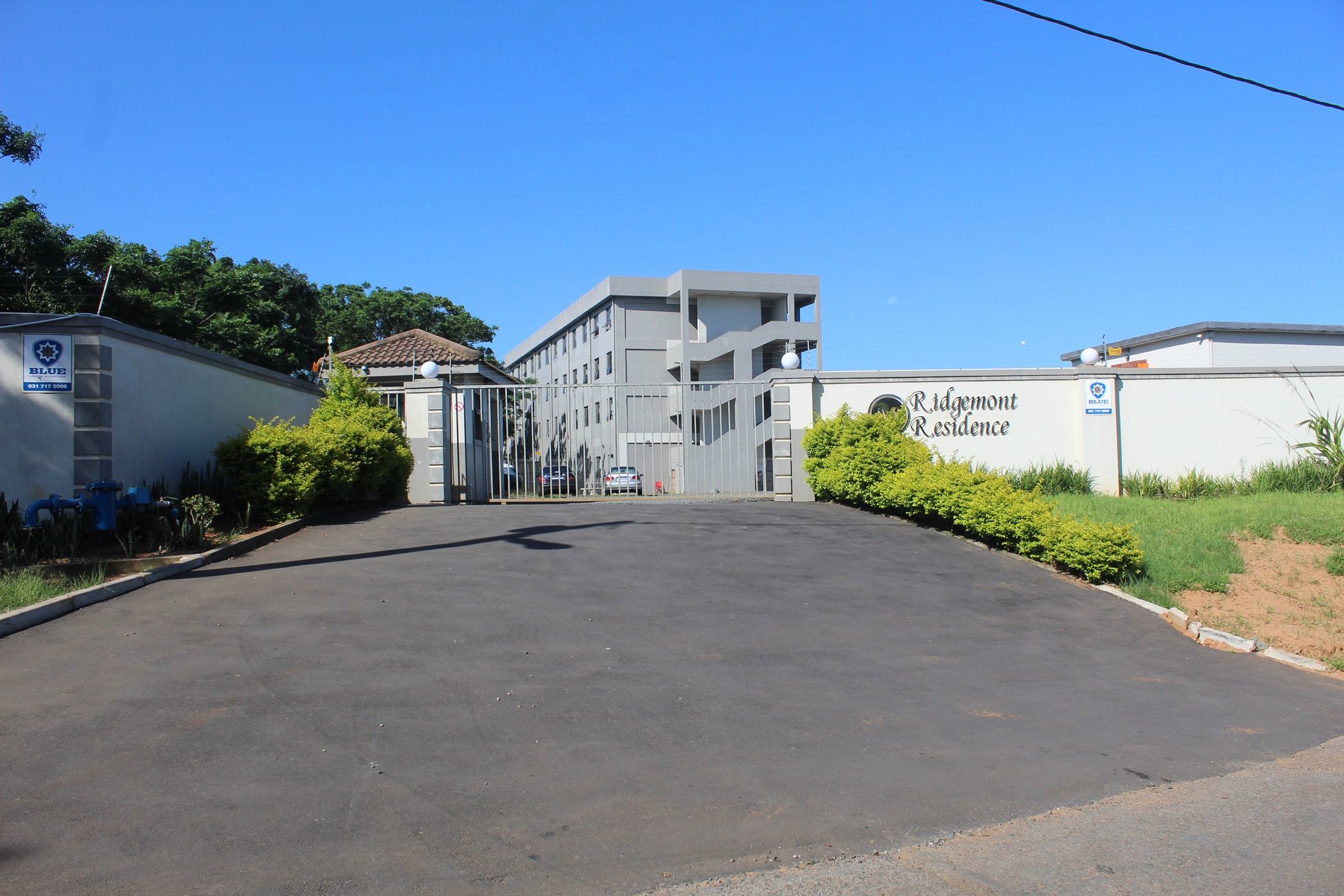 Commercial flats for sale in Montclair, KwaZulu-Natal - 1DA1685679