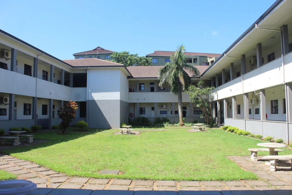 Commercial flats for sale in Montclair, KwaZulu-Natal - 1DA1685679 Commercial flats for sale in Montclair, KwaZulu-Natal - 1DA1685679