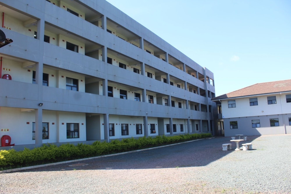 Commercial flats for sale in Montclair, KwaZulu-Natal - 1DA1685679 Commercial flats for sale in Montclair, KwaZulu-Natal - 1DA1685679