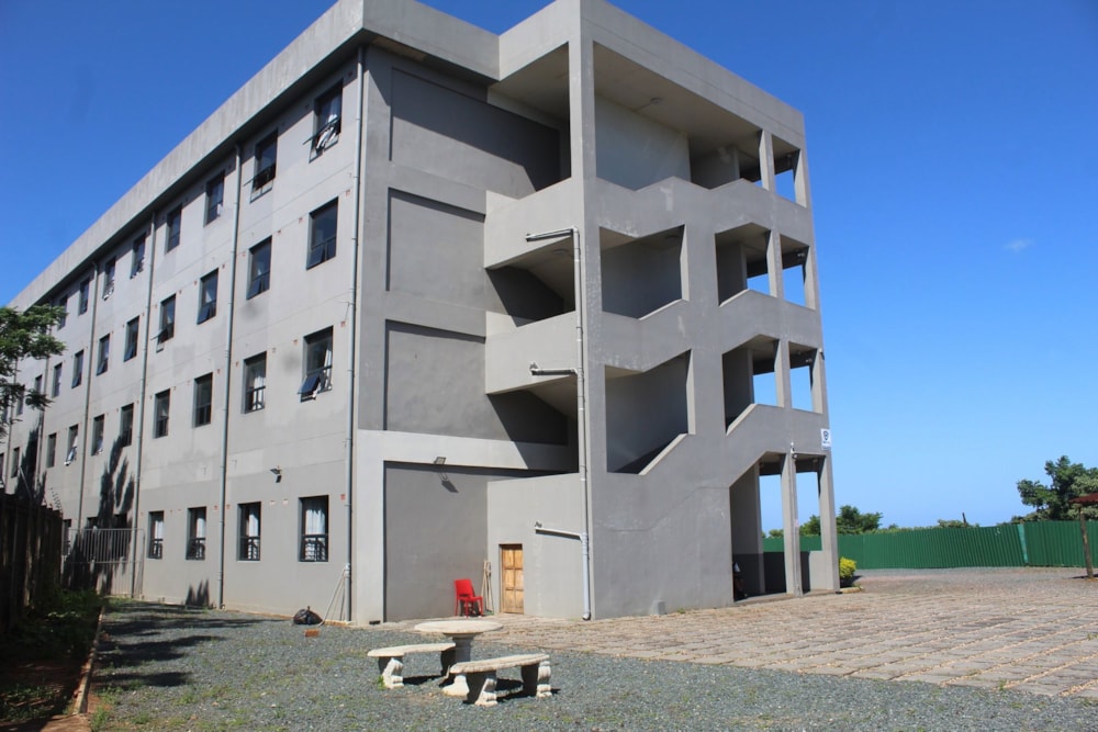 Commercial flats for sale in Montclair, KwaZulu-Natal - 1DA1685679