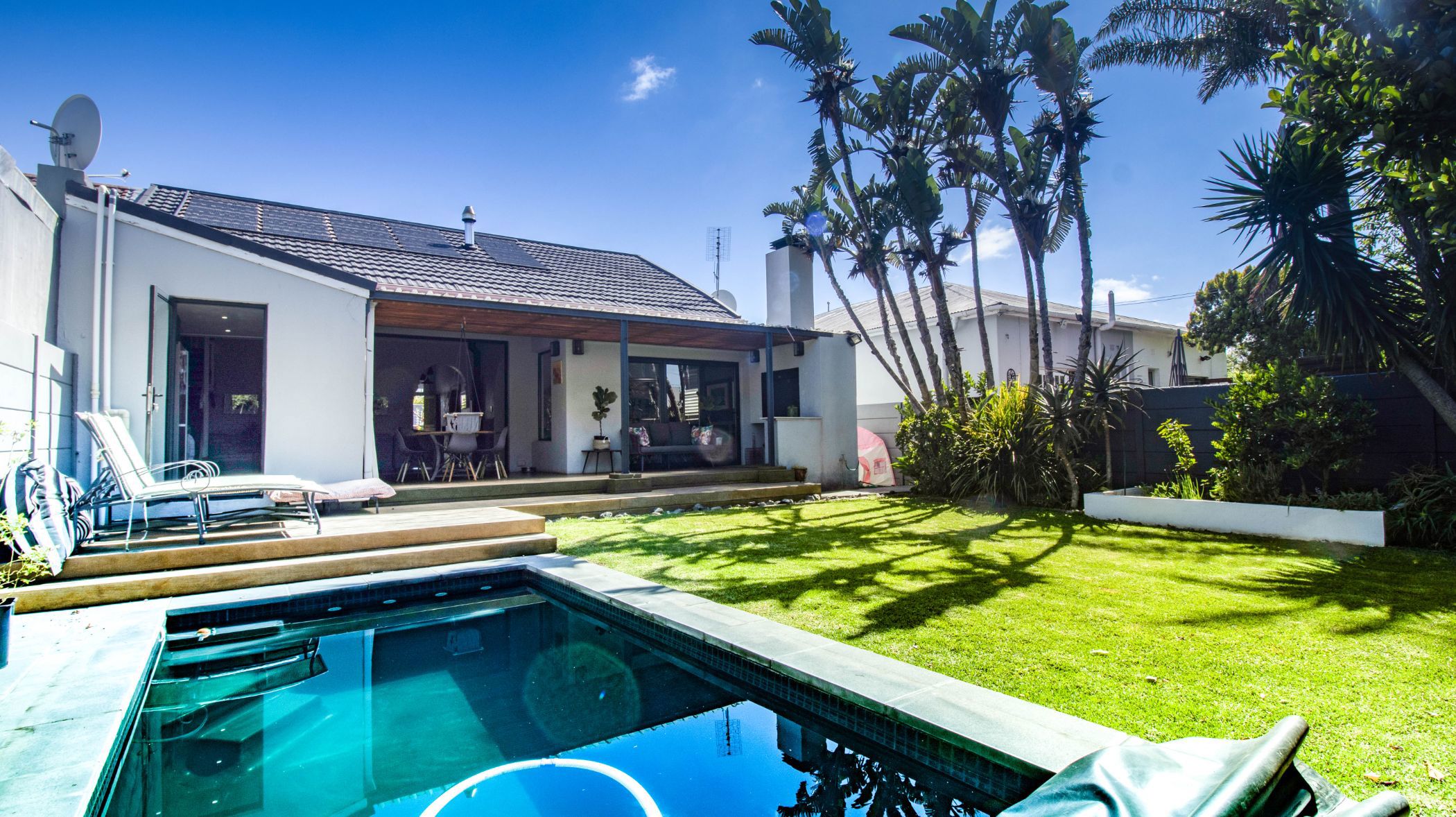 House let in Claremont, Cape Town - RBL1685706