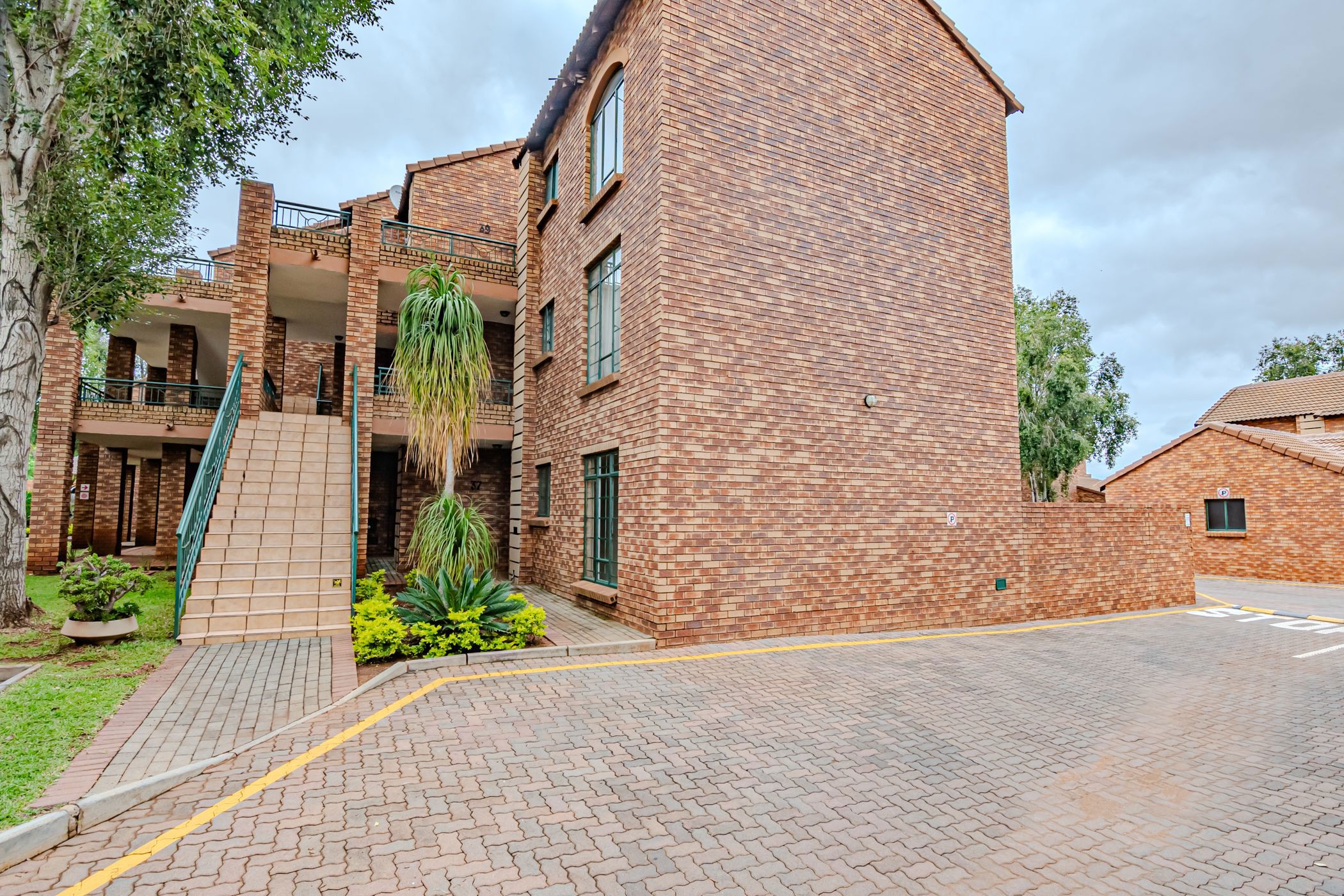 Apartment sold in Eco Park Estate - CN1685751