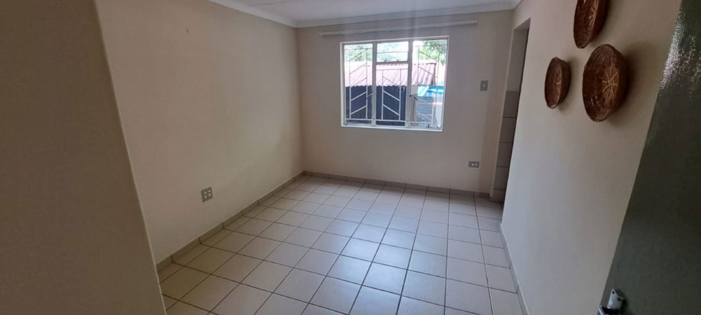 Bachelor apartment let in Phalaborwa - 1PW1685821 Bachelor apartment let in Phalaborwa - 1PW1685821