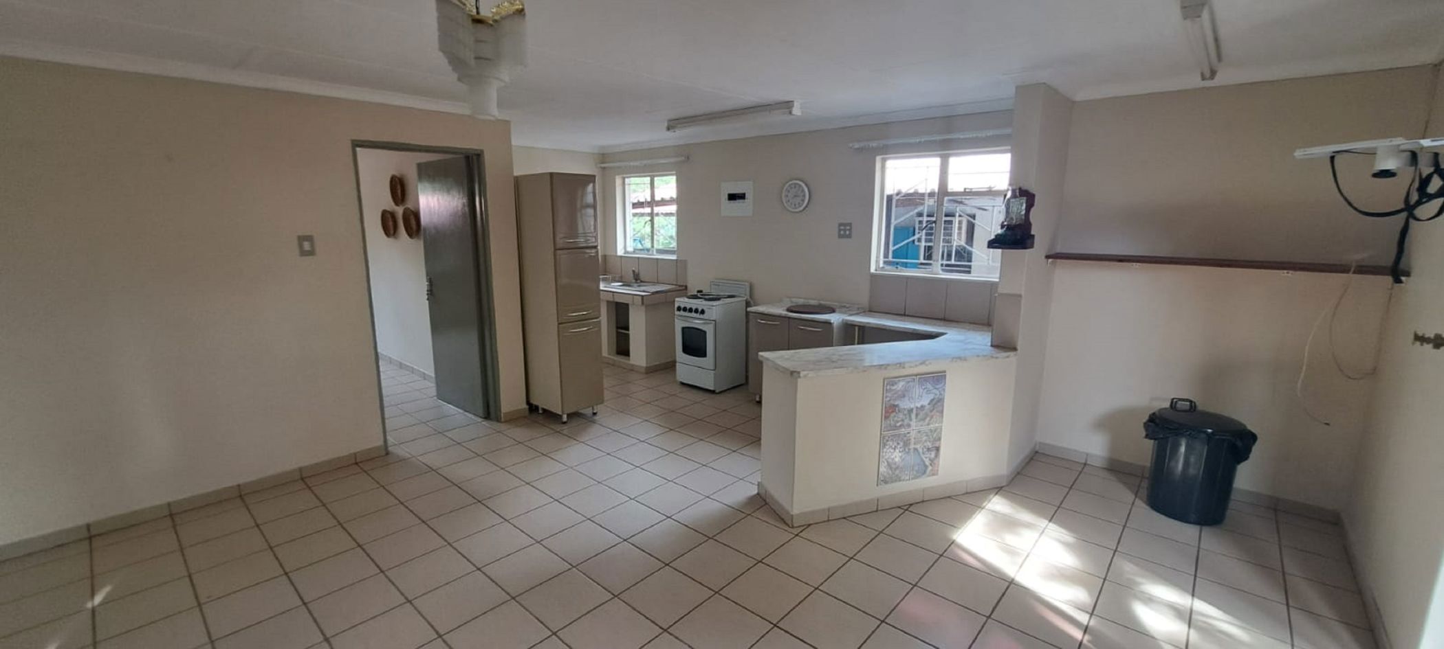 Bachelor apartment let in Phalaborwa - 1PW1685821
