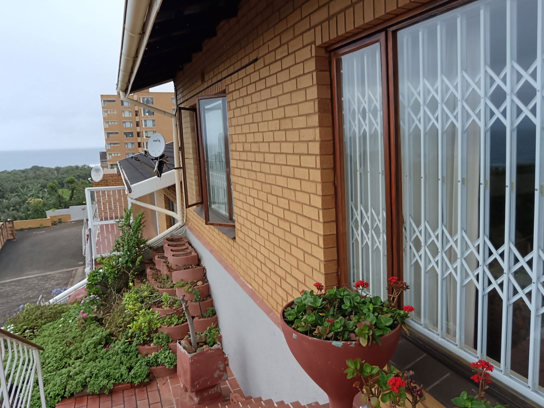 Security complex home for sale in Scottburgh - 1si1685822