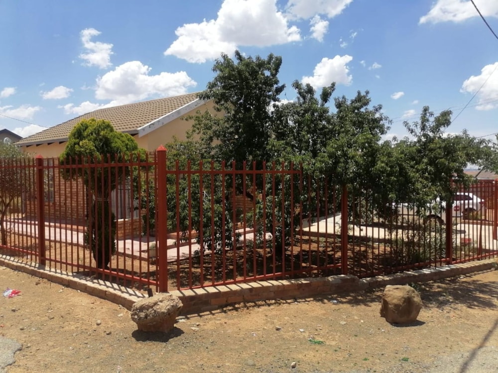 House sold in Hillside, Bloemfontein - 1BX1685954 House sold in Hillside, Bloemfontein - 1BX1685954
