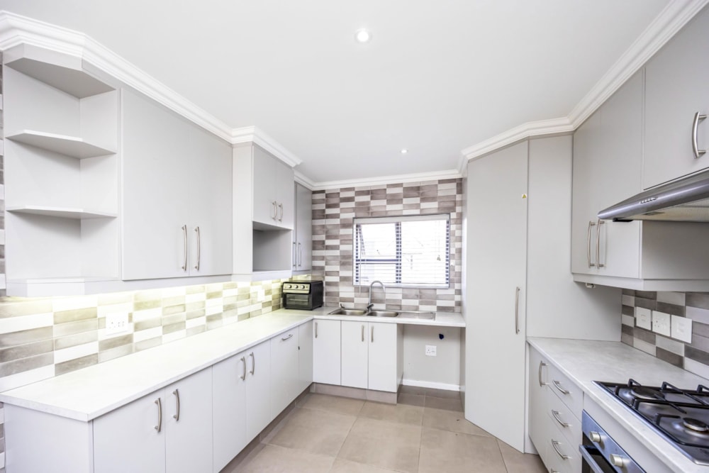 Apartment for sale in Gonubie - 1EZ1686039