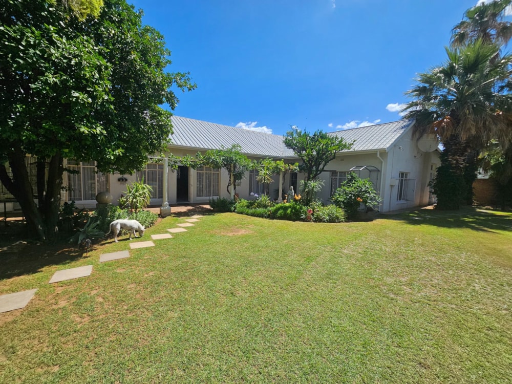 House for sale in Vryburg - 1RN1686057 House for sale in Vryburg - 1RN1686057