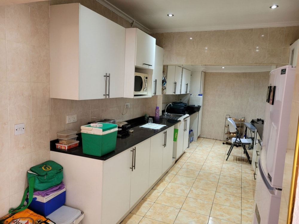 Townhouse sold in Avondale West, Zimbabwe - 3ZB1686087 Townhouse sold in Avondale West, Zimbabwe - 3ZB1686087