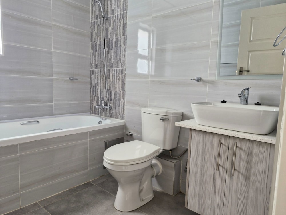 Apartment for sale in Extension 10, Botswana - 3BO1686118