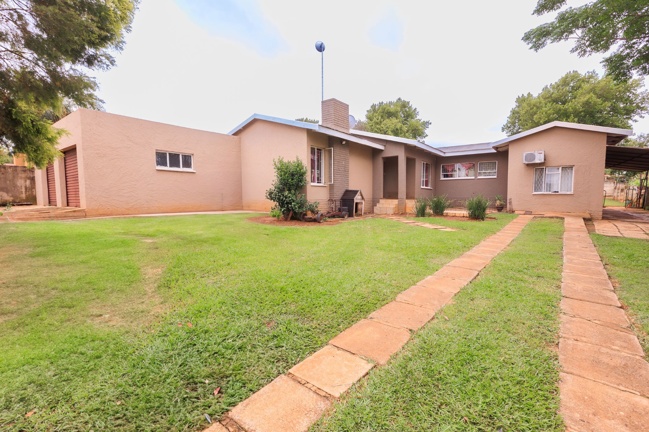 House sold in Pioneer Park - 1NW1686814