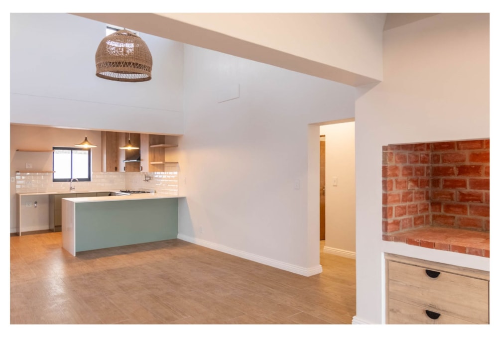 House for sale in St Helena Views - LA1686218