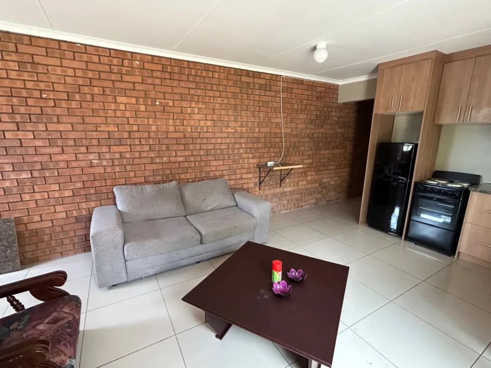 Apartment to rent in West End , Kimberley - 1KJ1757041 Apartment to rent in West End , Kimberley - 1KJ1757041