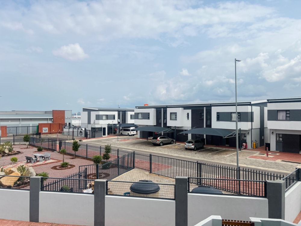 Townhouse let in Broadhurst, Botswana - 3BO1686320 Townhouse let in Broadhurst, Botswana - 3BO1686320