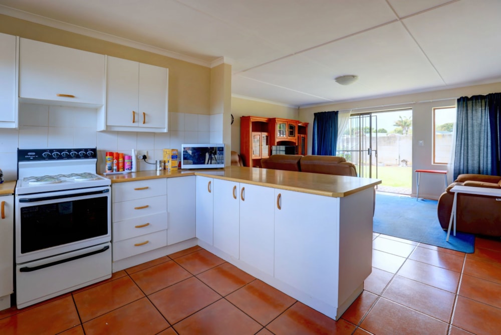 House let in George South - GEO1686326 House let in George South - GEO1686326