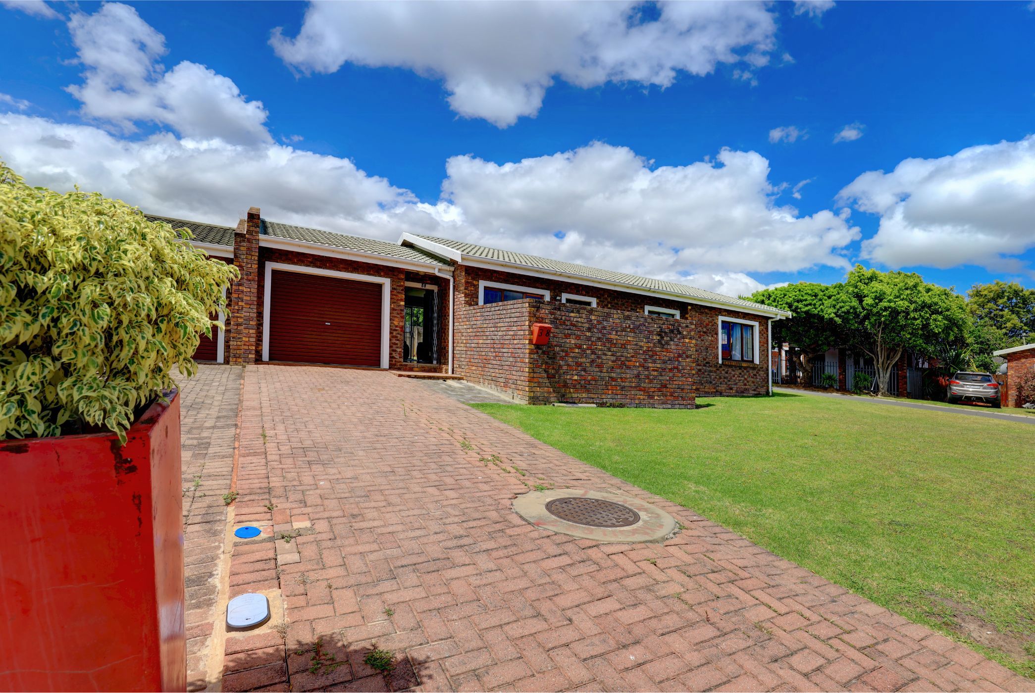 House let in George South - GEO1686326