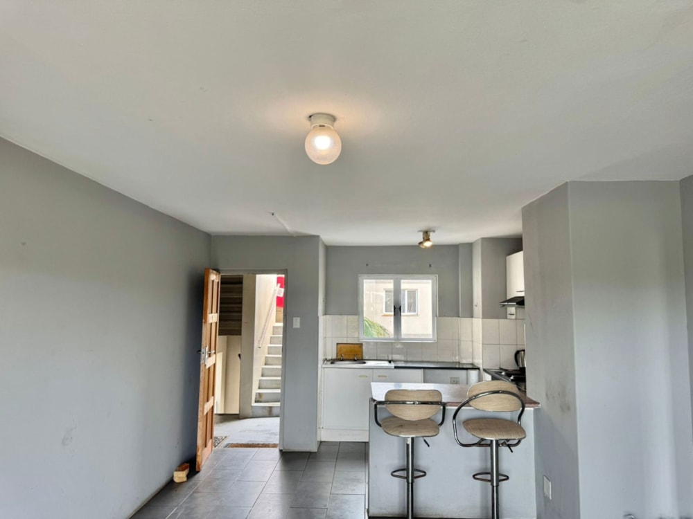 Apartment for sale in North Beach Durban - 1DA1686394 Apartment for sale in North Beach Durban - 1DA1686394