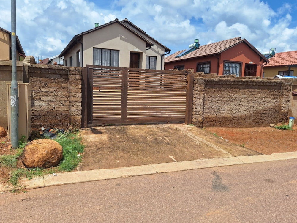 House for sale in Soshanguve East - PTM1686510