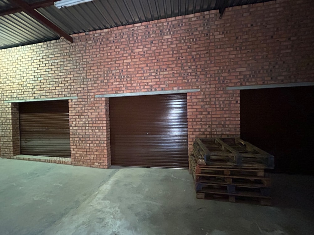 Commercial Building to rent in West End , Kimberley - 1KJ1686693