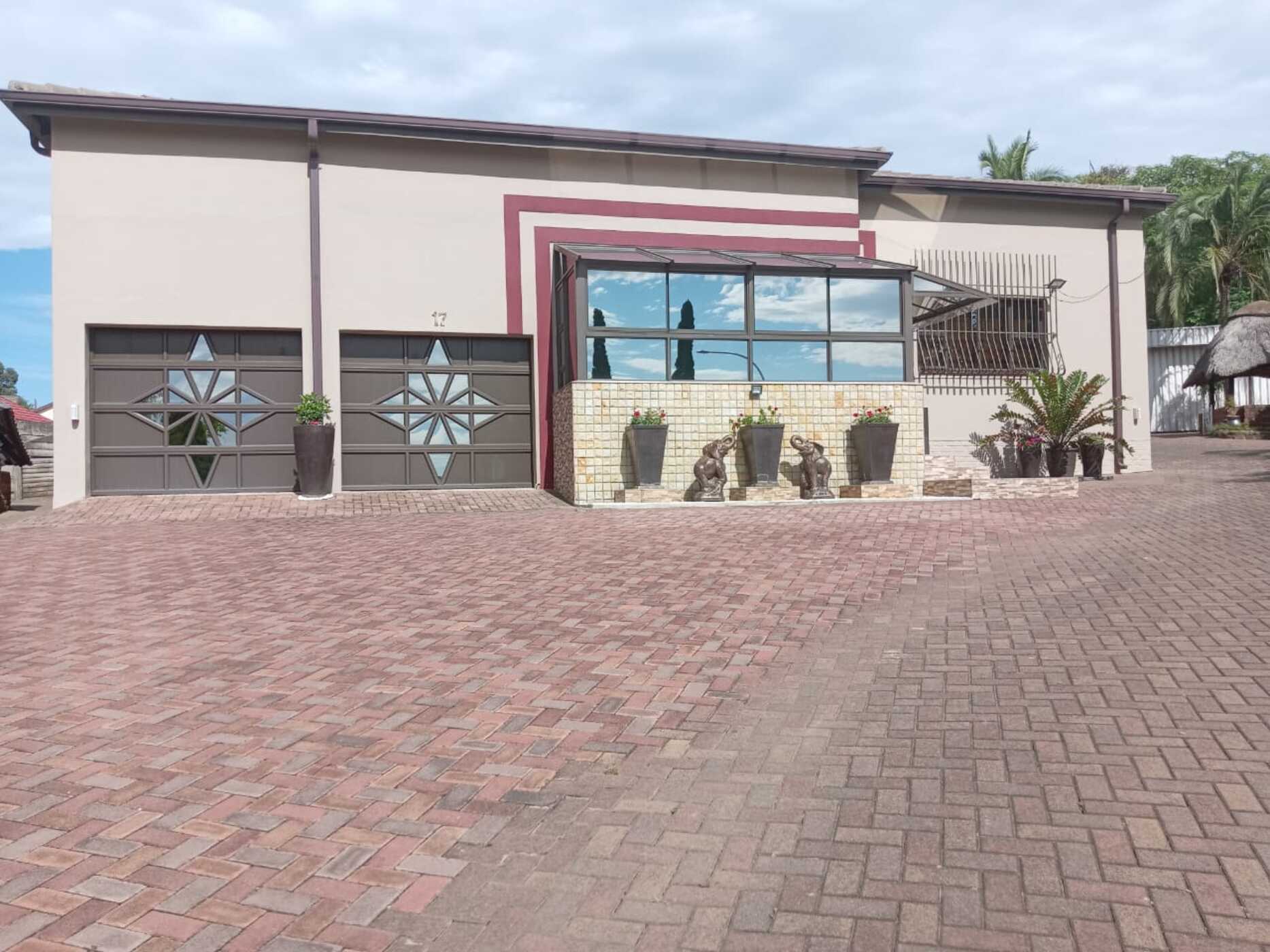 House for sale in Amiel Park - 1NW1687144