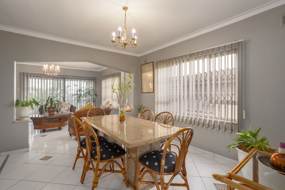 House for sale in Chatsworth, KwaZulu-Natal - 1WP1686586 House for sale in Chatsworth, KwaZulu-Natal - 1WP1686586