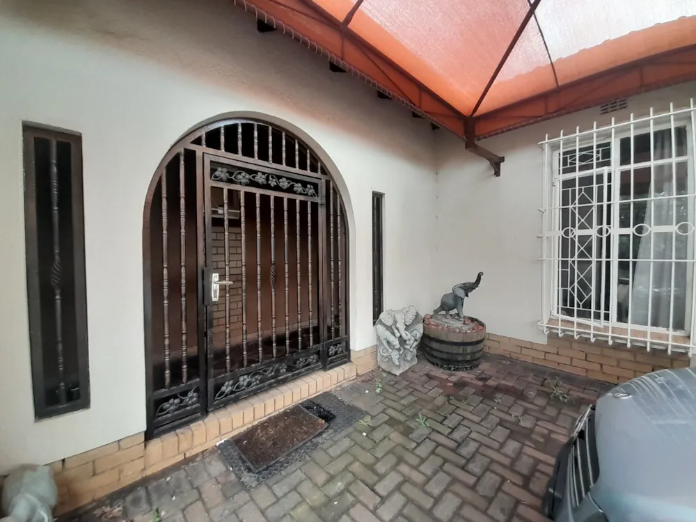 House for sale in Vanderbijlpark SE 6 - 1VT1735467 House for sale in Vanderbijlpark SE 6 - 1VT1735467