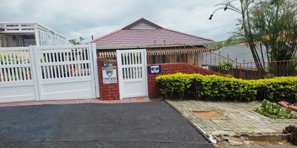 House for sale in Tongaat Beach - 1ND1711782 House for sale in Tongaat Beach - 1ND1711782