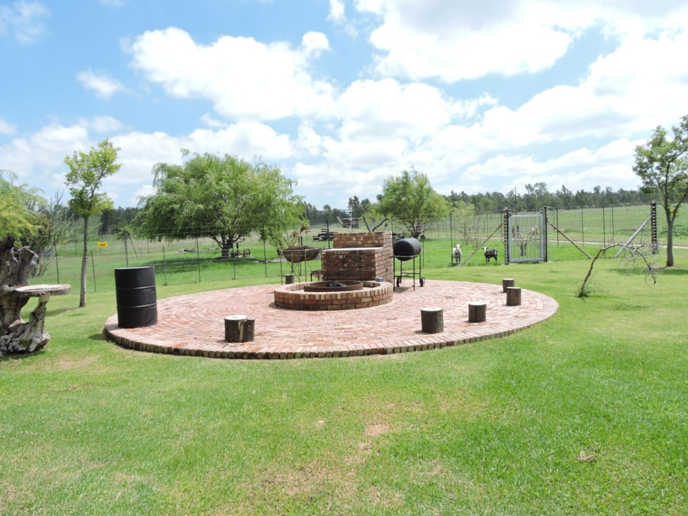 Smallholding for sale in Koster - 1RU1686651 Smallholding for sale in Koster - 1RU1686651