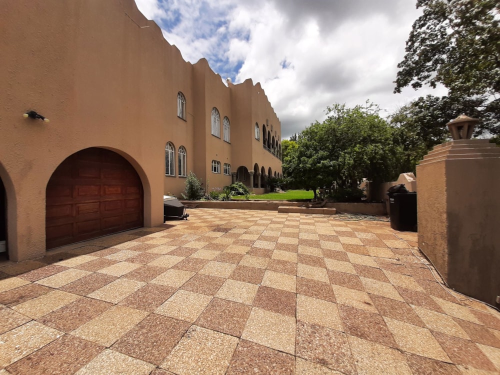 Double-storey house for sale in Vanderbijlpark SE 3 - 1VT1687392