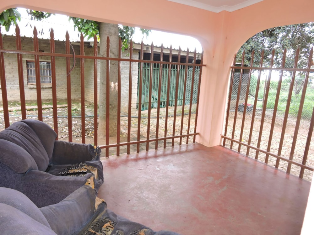 Smallholding for sale in Mooinooi - 1RU1686805