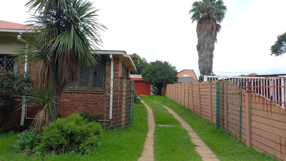 House for sale in Selection Park - 1SP1687239