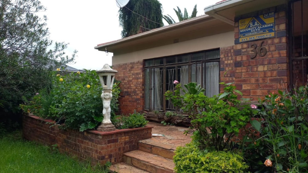 House for sale in Selection Park - 1SP1687239