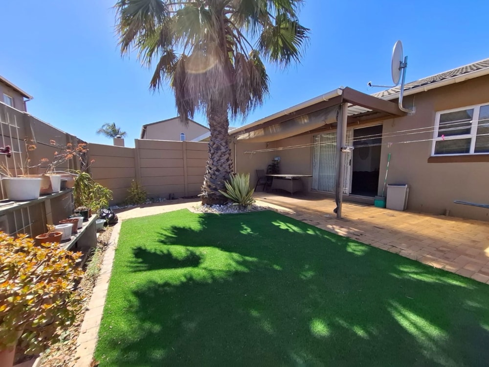 Townhouse let in Goodwood Estate - 1AH1698402 Townhouse let in Goodwood Estate - 1AH1698402