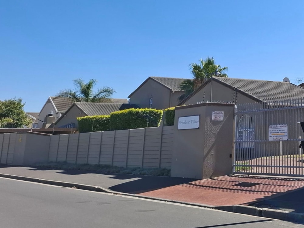 Townhouse let in Goodwood Estate - 1AH1698402 Townhouse let in Goodwood Estate - 1AH1698402
