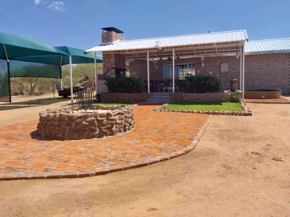 Smallholding for sale in Okahandja, Namibia - 3NM1686936 Smallholding for sale in Okahandja, Namibia - 3NM1686936