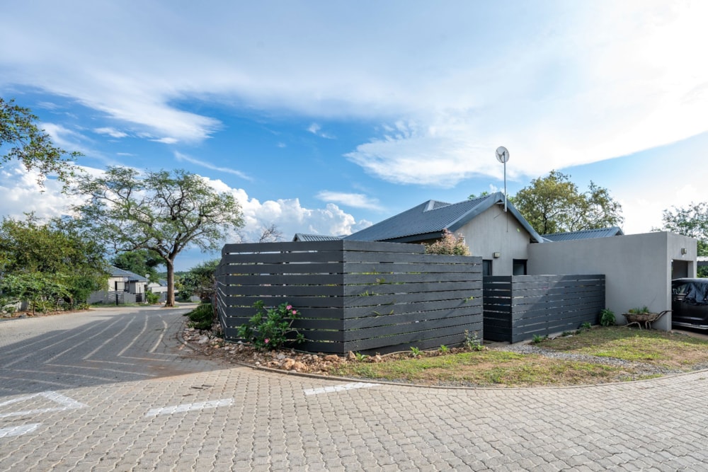 Cluster sold in Zandspruit Bush & Aero Estate - 1HS1687002 Cluster sold in Zandspruit Bush & Aero Estate - 1HS1687002