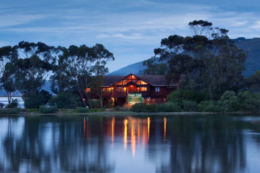 Guesthouse for sale in Knysna - 1KG1687102