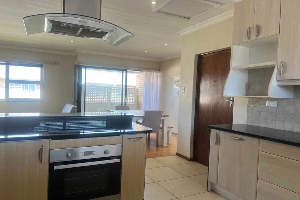 Apartment let in Kenilworth, Cape Town - RBL1687168 Apartment let in Kenilworth, Cape Town - RBL1687168