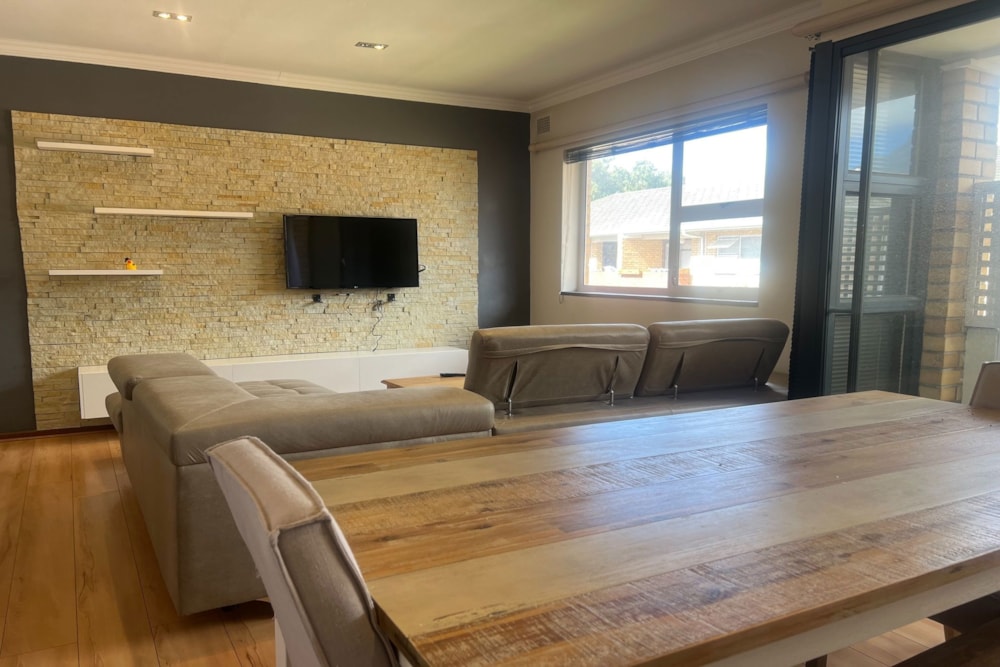 Apartment let in Kenilworth, Cape Town - RBL1687168 Apartment let in Kenilworth, Cape Town - RBL1687168