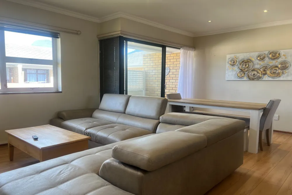 Apartment to rent in Claremont, Cape Town - RBL1754429 Apartment to rent in Claremont, Cape Town - RBL1754429