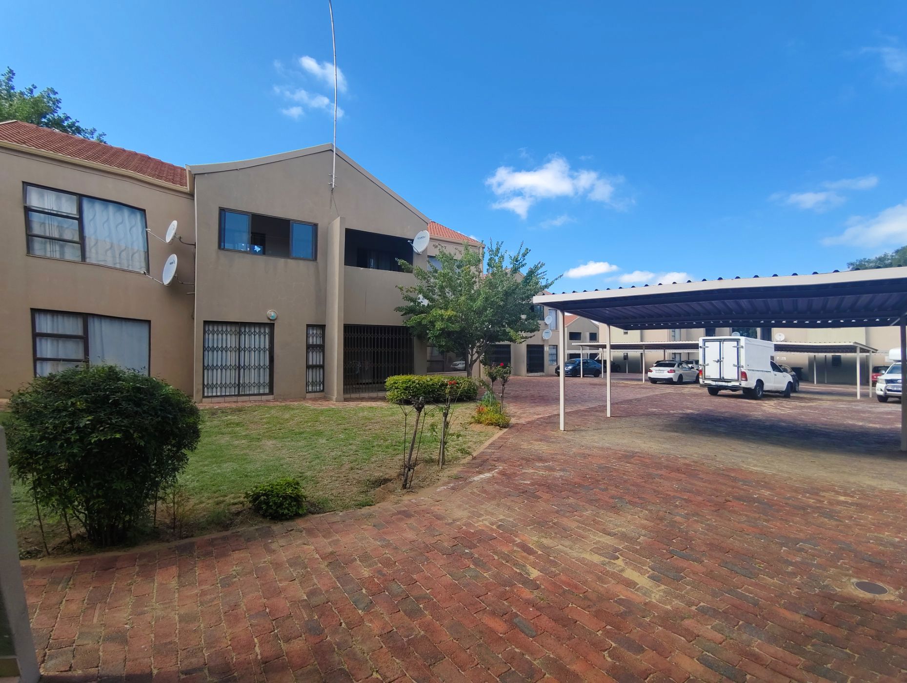 Apartment for sale in Sasolburg Ext 23 - 1VT1687282
