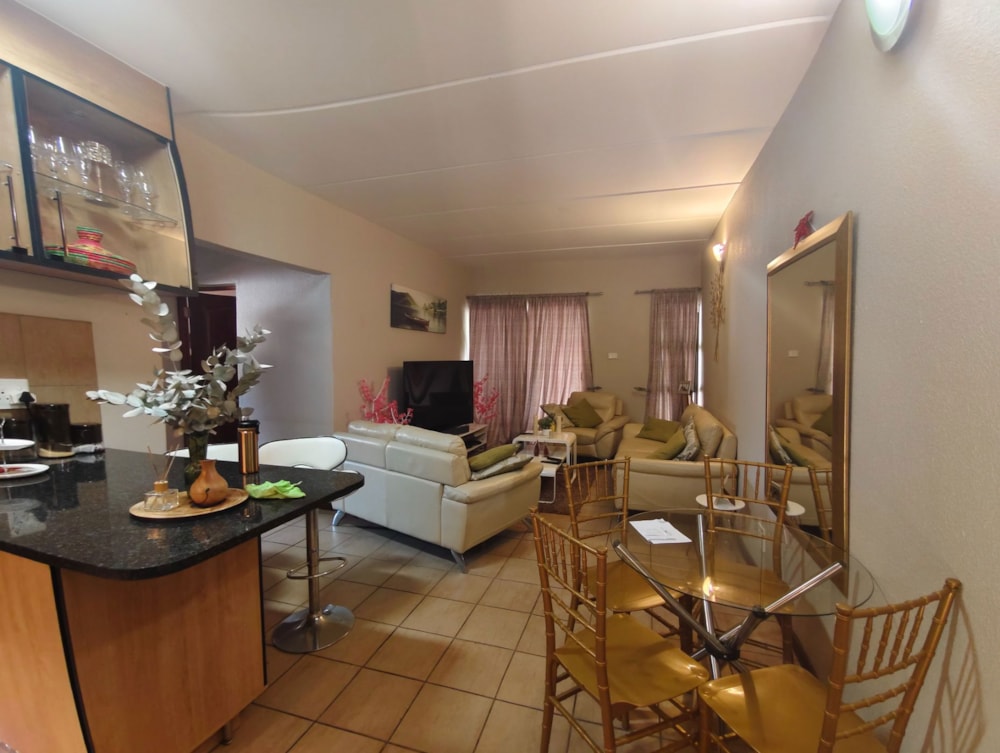 Apartment for sale in Sasolburg Ext 23 - 1VT1687282