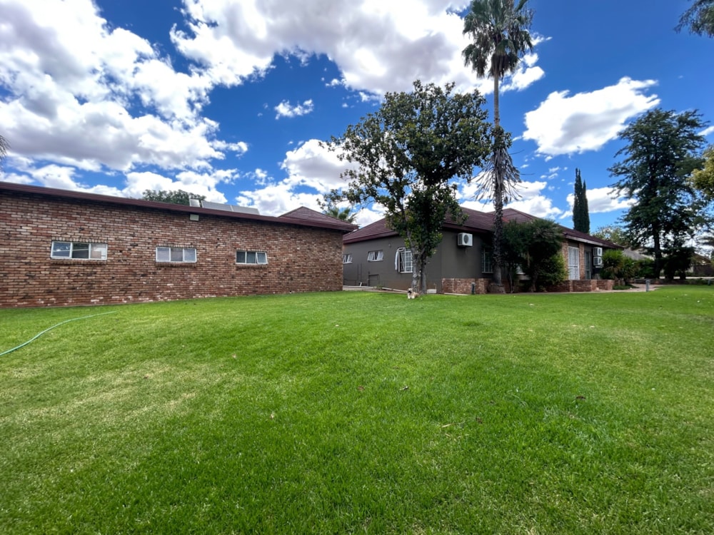 House for sale in Barkly West - 1KJ1687350 House for sale in Barkly West - 1KJ1687350