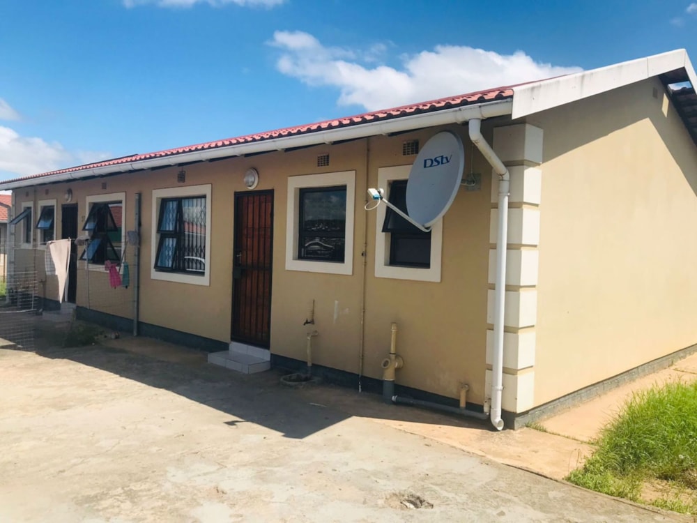 Apartment for sale in Mthatha Central - 1MH1687351